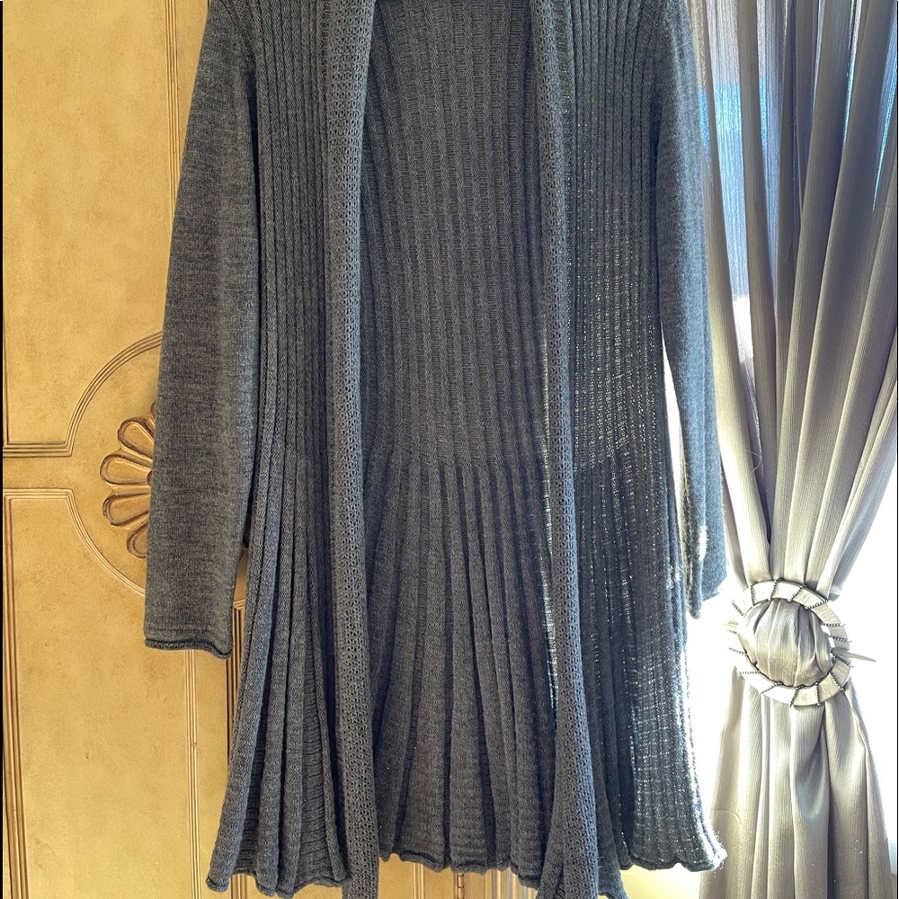 Grey sweater pleated